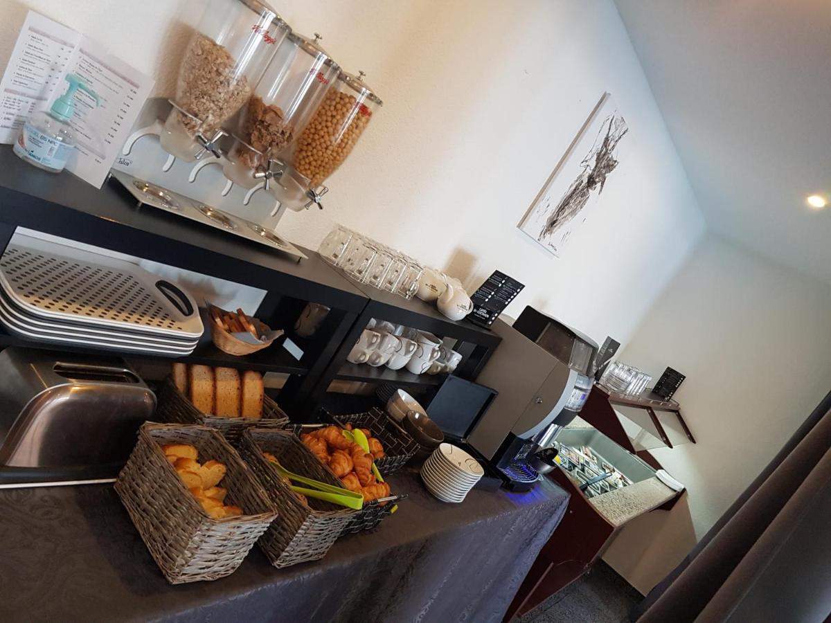 Hotel La Cle Saint-Andre-de-Sangonis Экстерьер фото