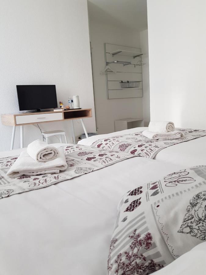 Hotel La Cle Saint-Andre-de-Sangonis Экстерьер фото